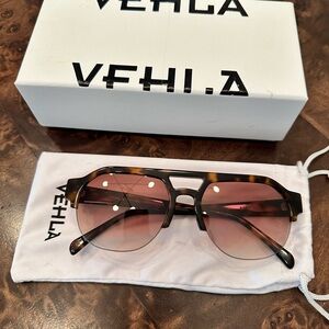 Vehla Bambi sunglasses - great condition!